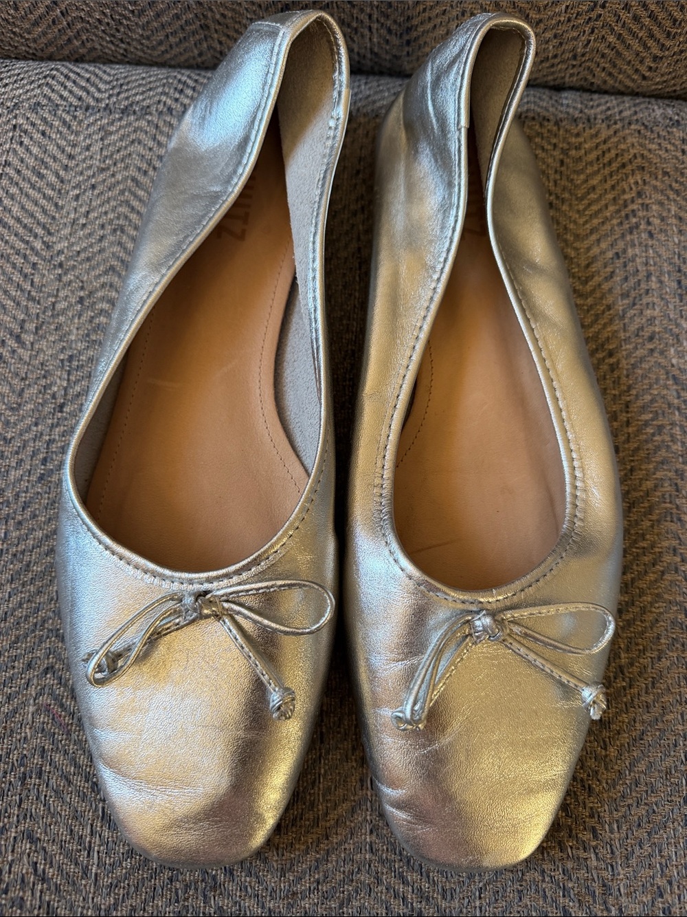 SCHUTZ ARISSA SILVER LEATHER BALLET FLAT SIZE: 9B - Picture 10 of 12